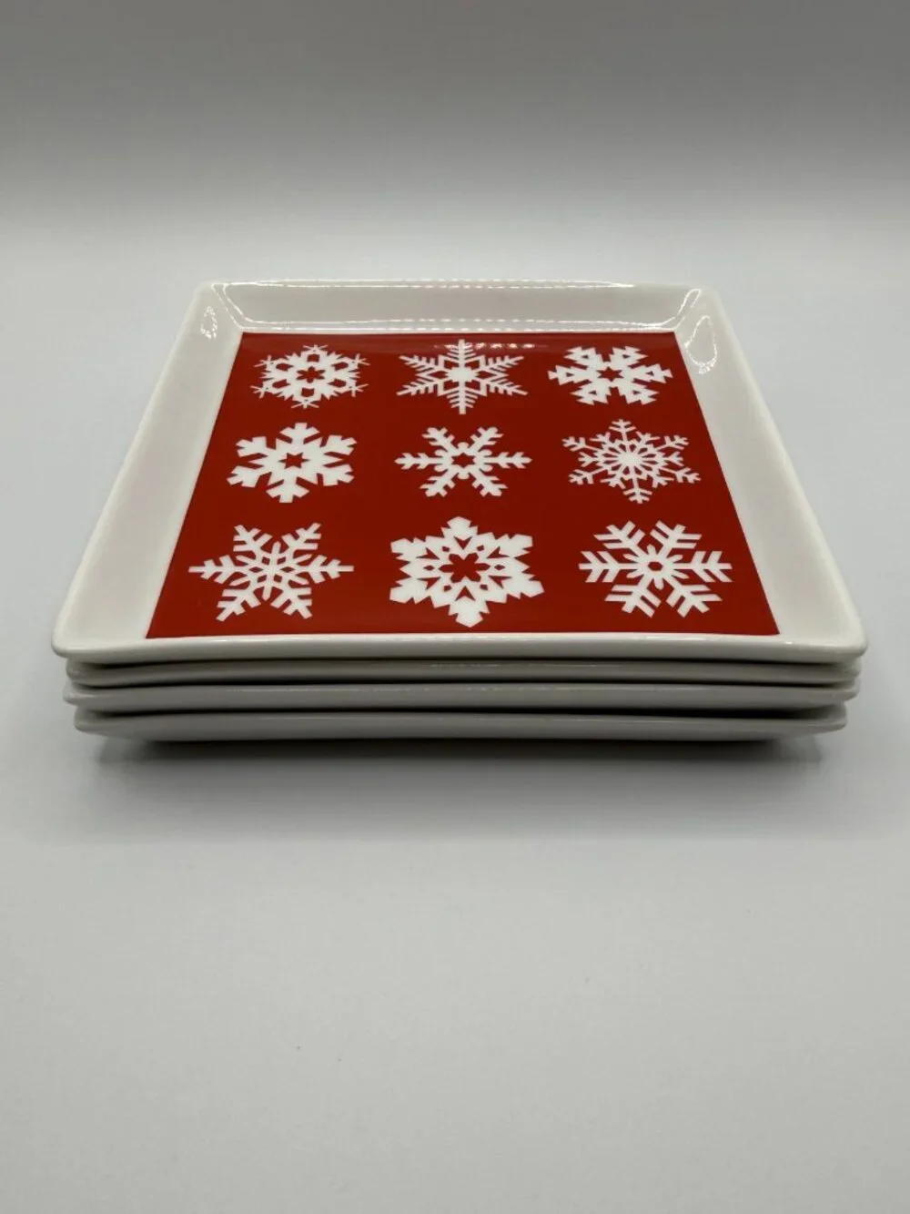 Crate & Barrel 'Snowflake' Appetizer Plate Set/4